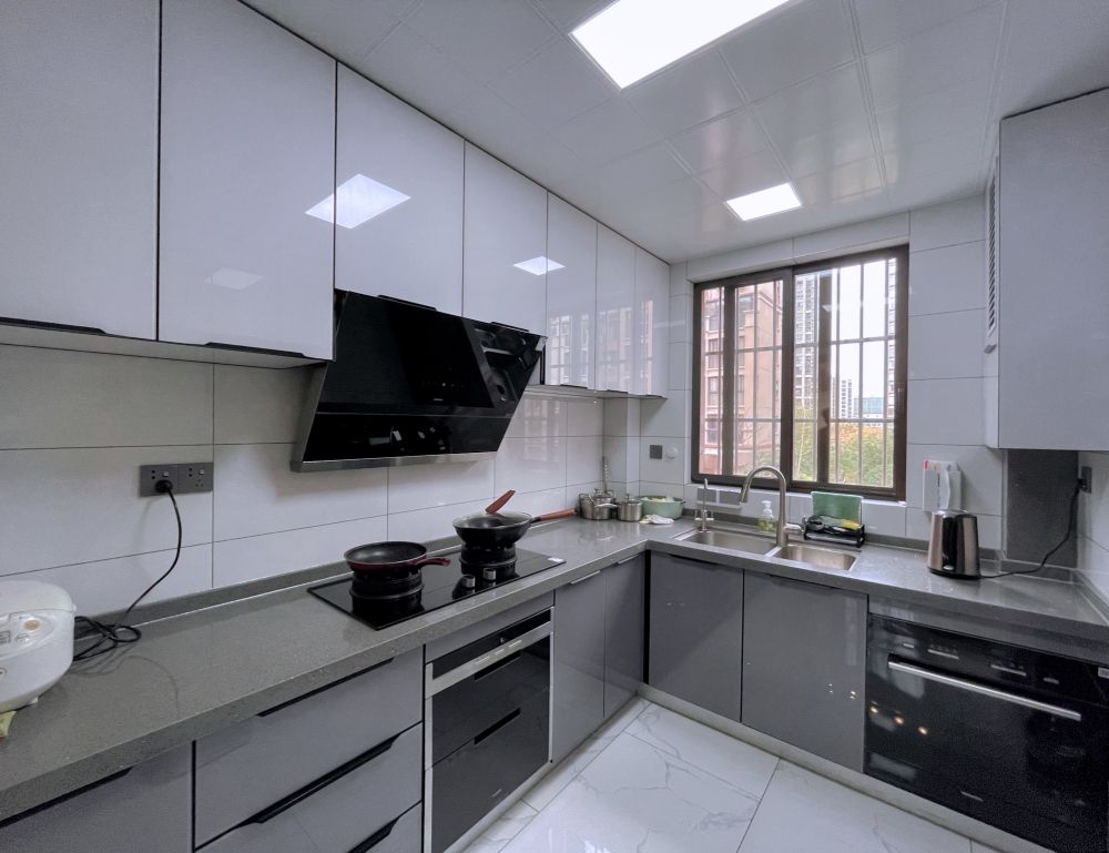 嘉定区佳兆业110平现代简约风格三室户装修效果图