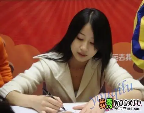 图文陆梦馨的男朋友是谁陆梦馨和张逸凡亲吻照片