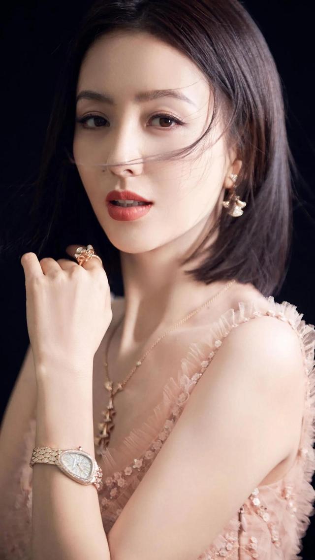 有梨涡的女孩子,都比较漂亮?