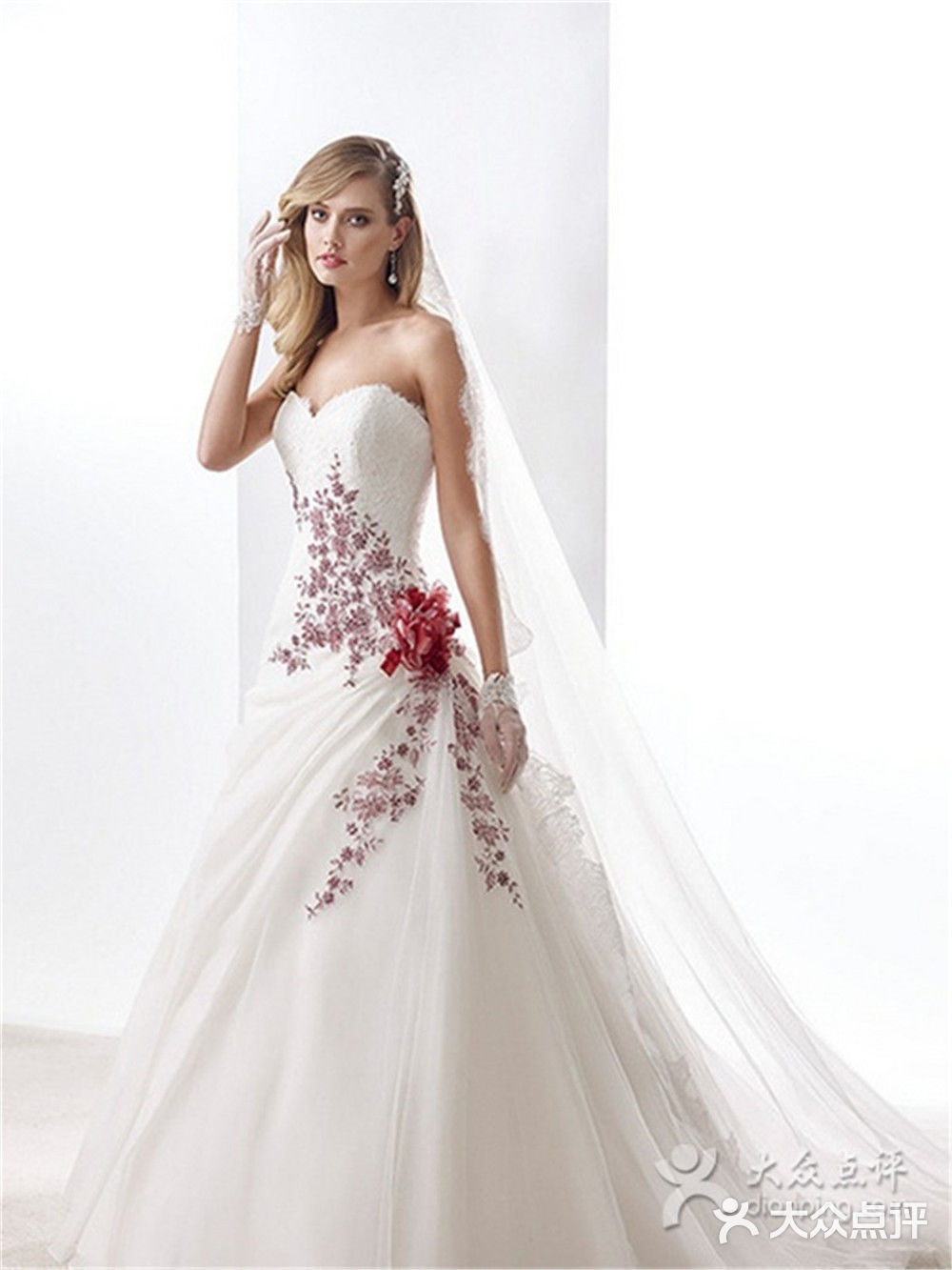 美丽卡洛婚纱私人订制