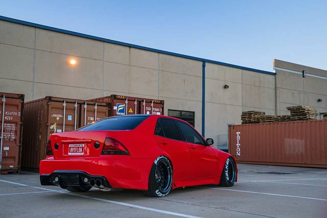 我花光积蓄买了辆15年车龄的"咬地鲨",留给儿子以后泡妞用!