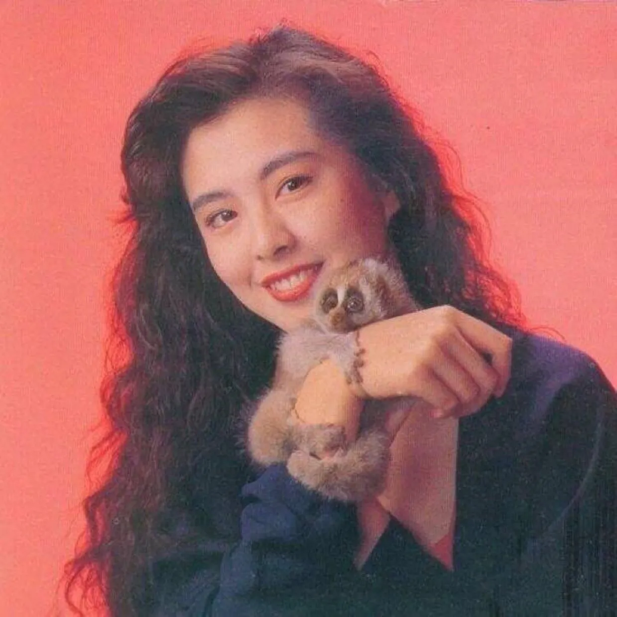 时手里拿着东西门一下没打开,老板悄悄给打开了院里的灯,韧踝雍头像