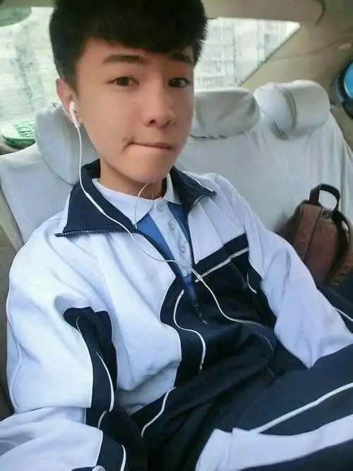男生真人照片素颜14岁,男生真人照片素颜15岁-图片大观-奇异网