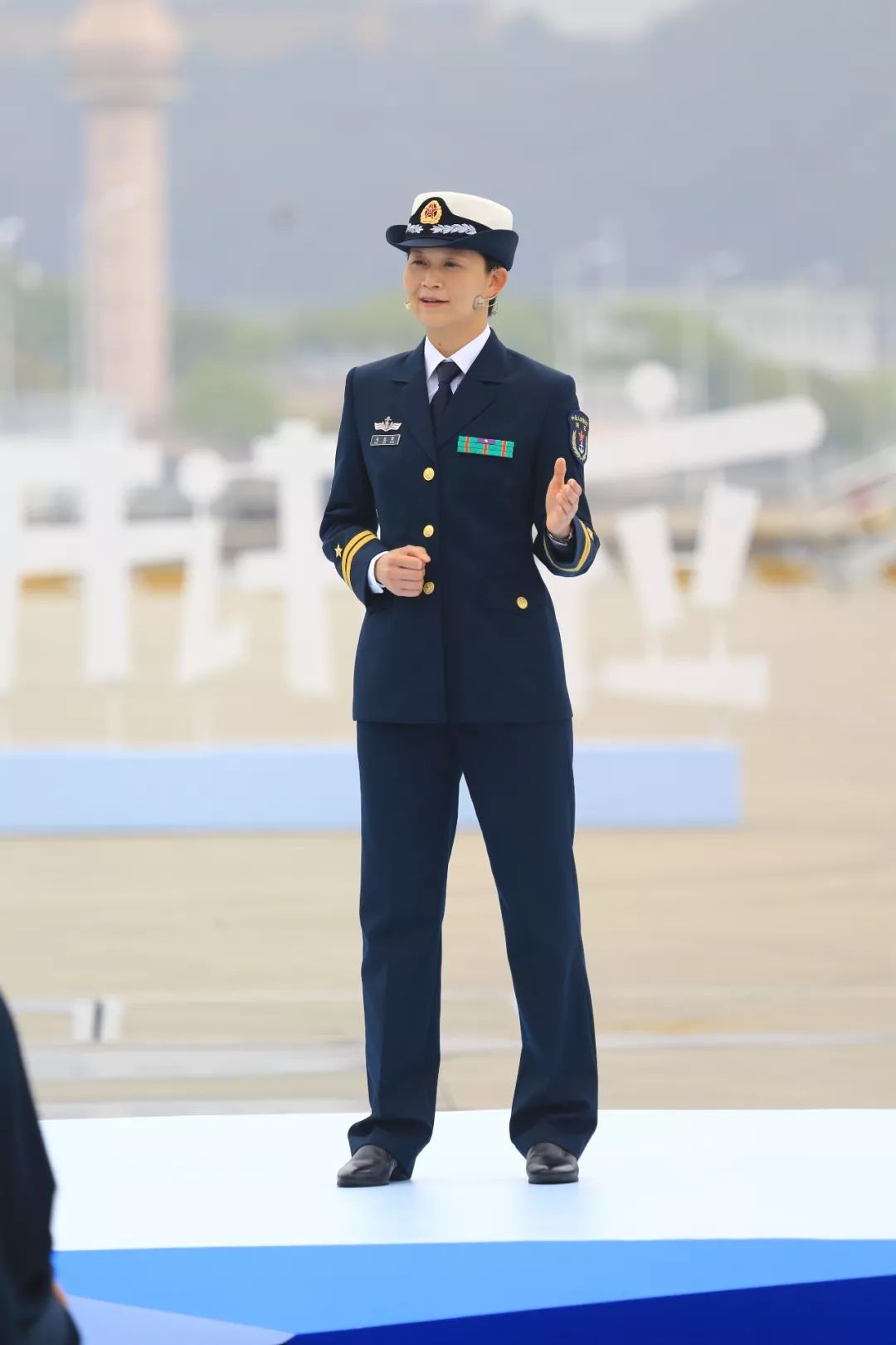 星辰大海之间飘过我的颜色 | 纪念中国海军成立70周年