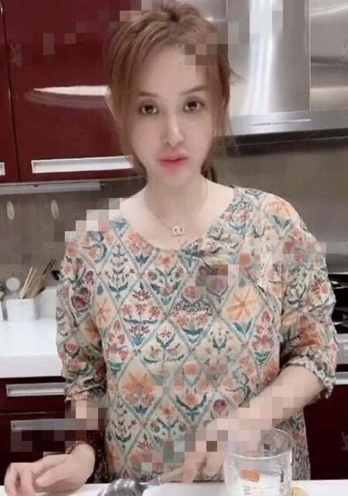 汪峰前妻康作如汪峰40岁前妻近照