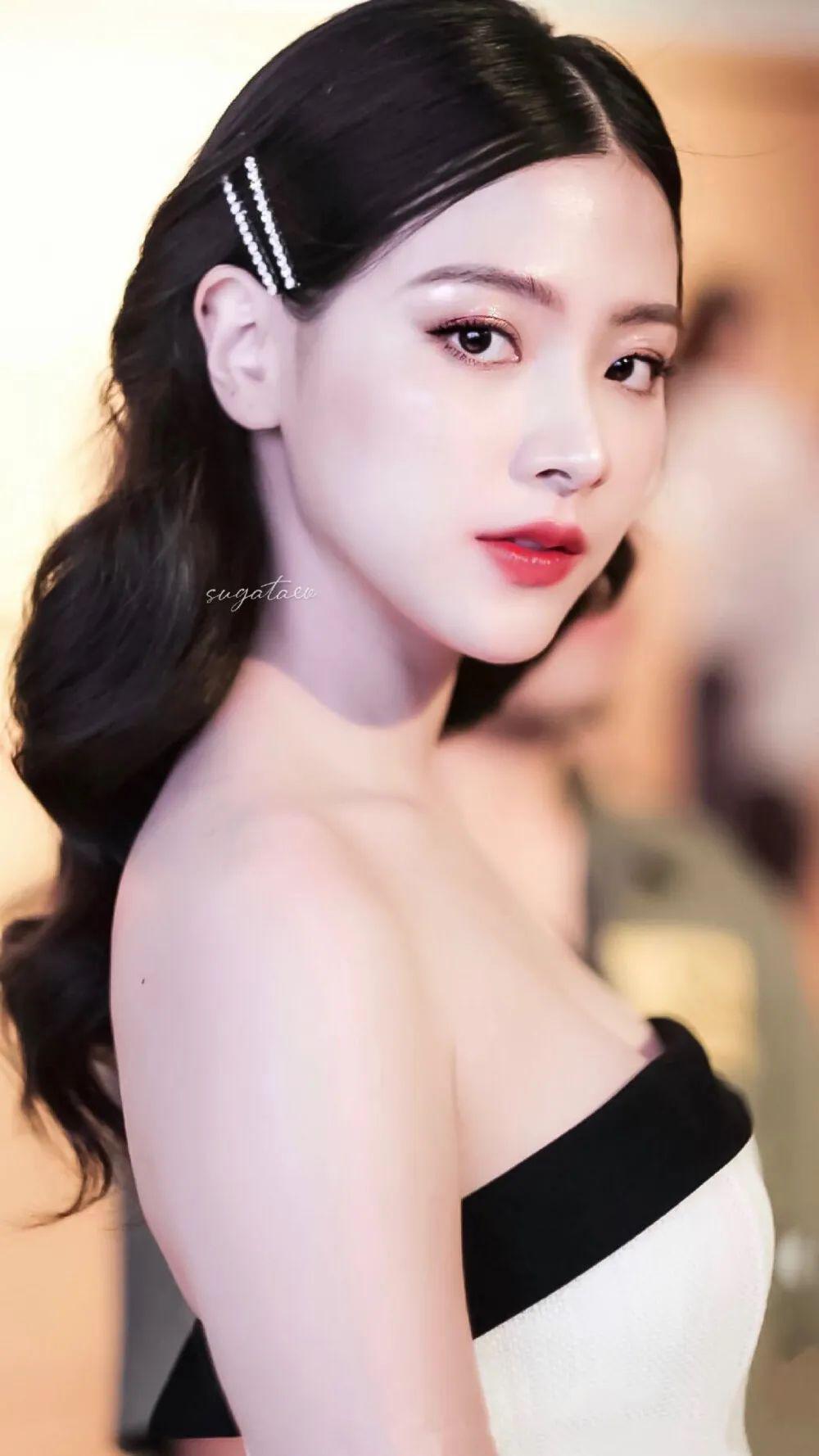 手机壁纸泰国女星小水平采娜吕爱惠