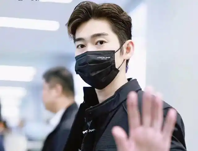 花儿与少年好友记印尼开录7人被嘲老年团其中3人口碑不稳