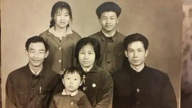 陈数清明节发文忆亲人 文笔真挚引网友追思故人