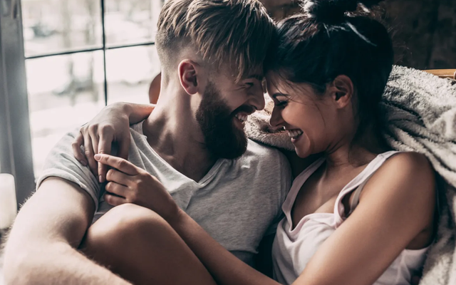 恋爱中的男女,多数时候总是沉浸在甜蜜之中无法自拔,但是有时候他们也