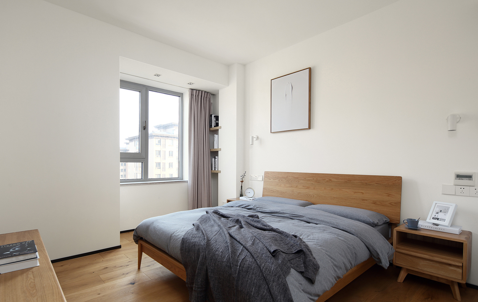 次卧图片来自用户20000004910458在101㎡原木色北欧风格装修案例的