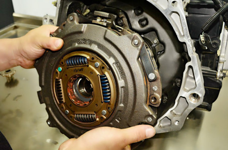 4t双离合变速箱内部的助力器,就是科鲁兹双离合变速箱故障.