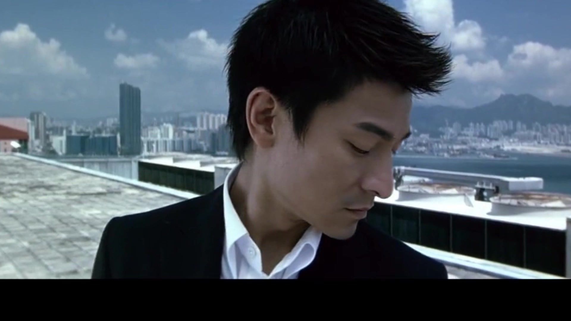 《无间道》冷知识:因为资金问题,导演差点弃用刘德华梁朝伟!