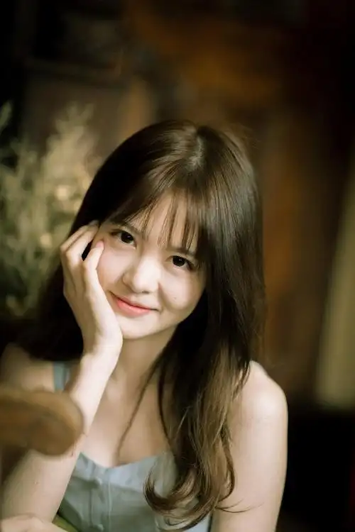 甜美清秀的文艺女生写真