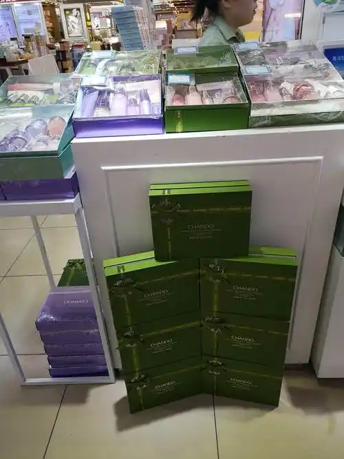 自然堂高价位套盒运作