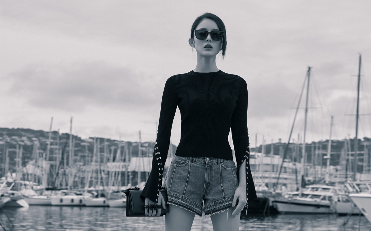 古力娜扎黑色图片壁纸(5/7)