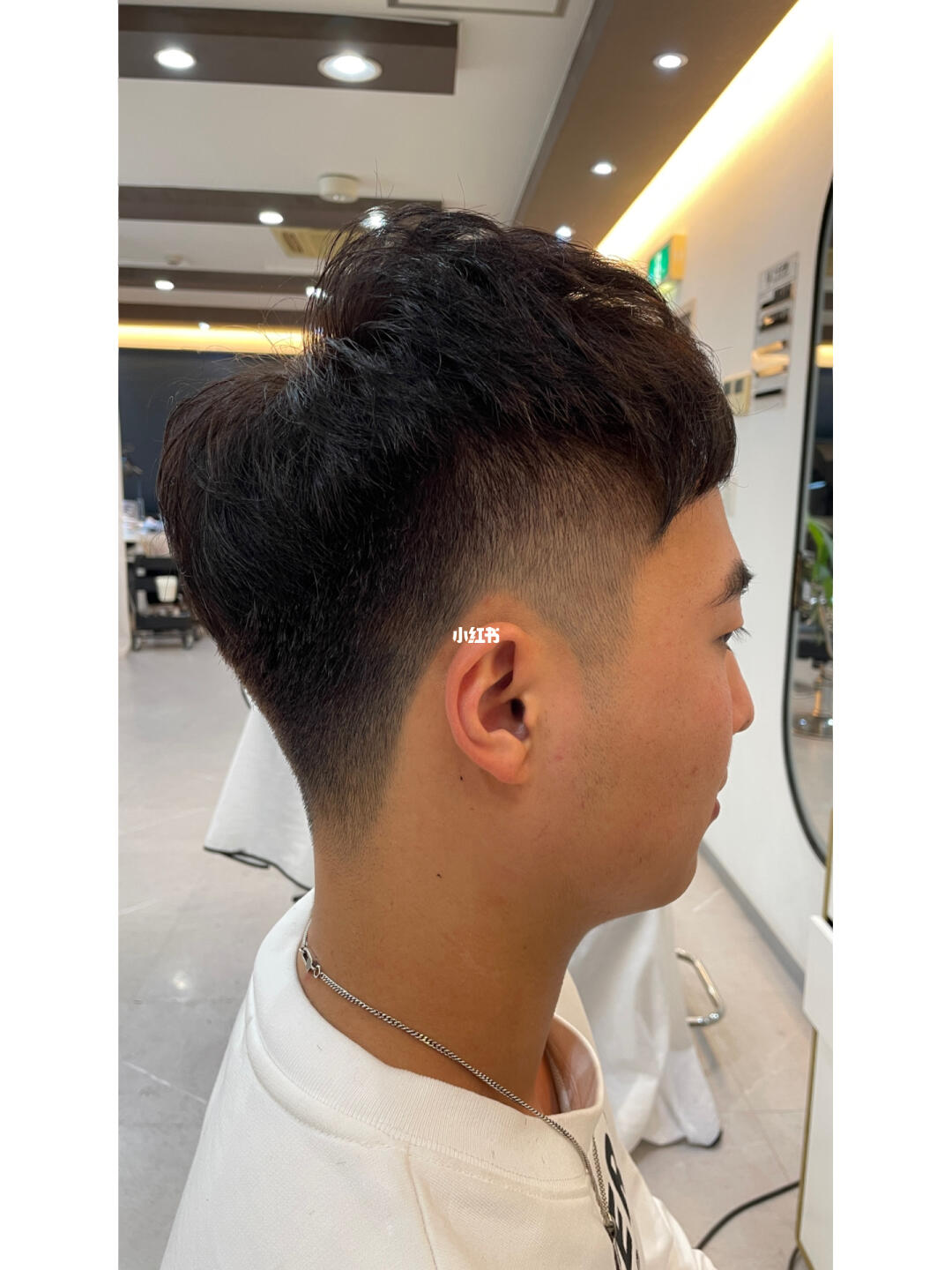 东京烫发男生短发纹理烫