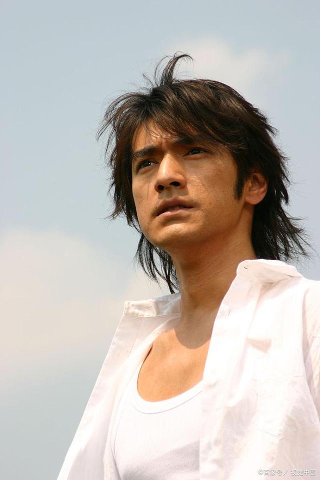 金城武:帅成了各个年龄阶段的"典范"