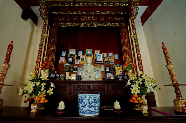 岘港灵应寺:为孤者供奉