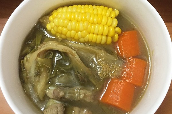 p>霸王花煲瘦肉汤,用霸王花煲出来的汤,香甜绵滑,具有清心润肺,清暑