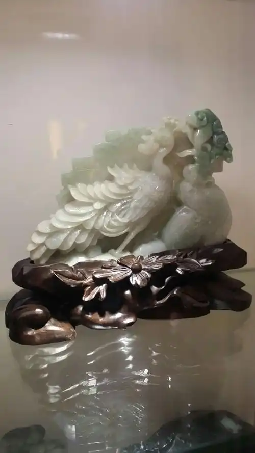 兴宇珠宝翡翠精品展示二:翡翠花乌花果摆件