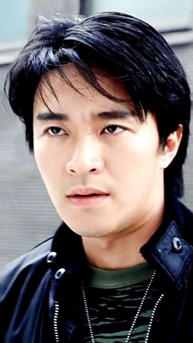 星爷在帅和气质这一块,拿捏的是准准的吧?