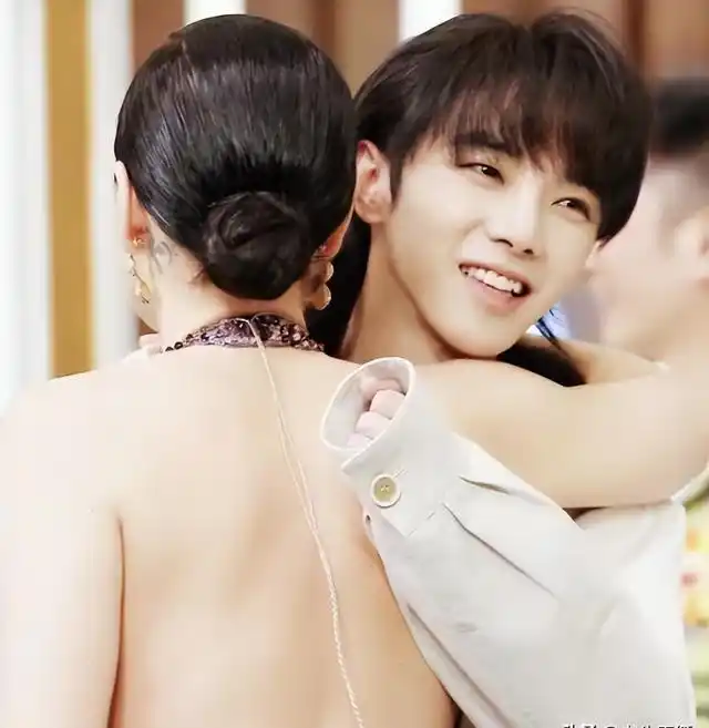 有一种"算计"叫张碧晨和华晨宇!孩子4岁了,才明白这盘大棋!