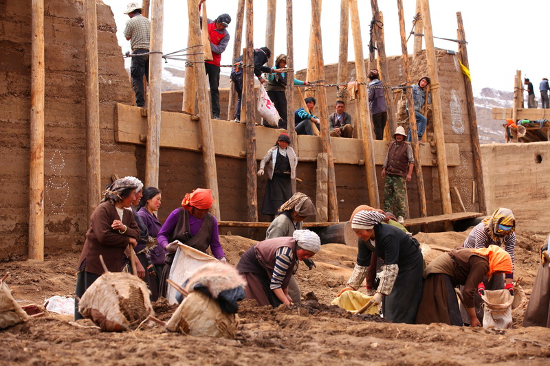 甘孜县-----打墙歌