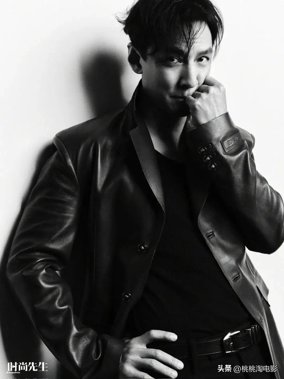 男星吴彦祖时尚先生封面大片不老男神帅气依旧