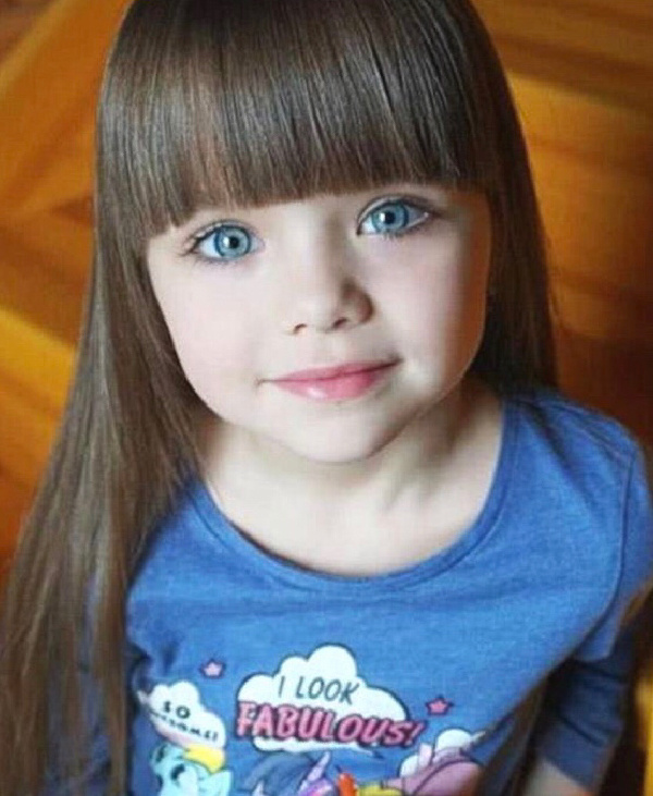 她被誉为"世界上最美的女孩" 这个俄罗斯9396的妹妹也太甜了叭