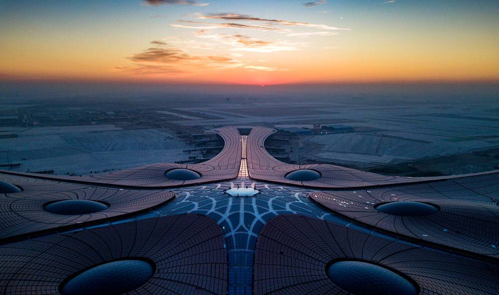 大兴机场迎来了首架飞机,今后在北京坐飞机都有哪些变化?