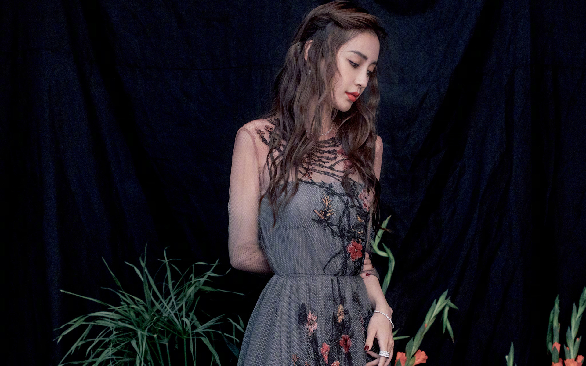 angelababy鲜花浪漫高清桌面壁纸