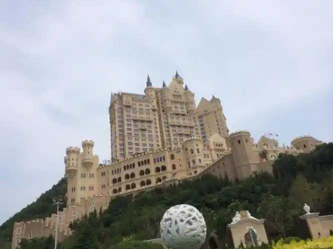 大连城堡豪华精选酒店 海景房 report