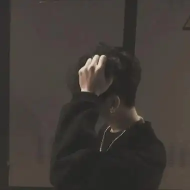 过于单纯帅气成熟男生头像治愈系干净