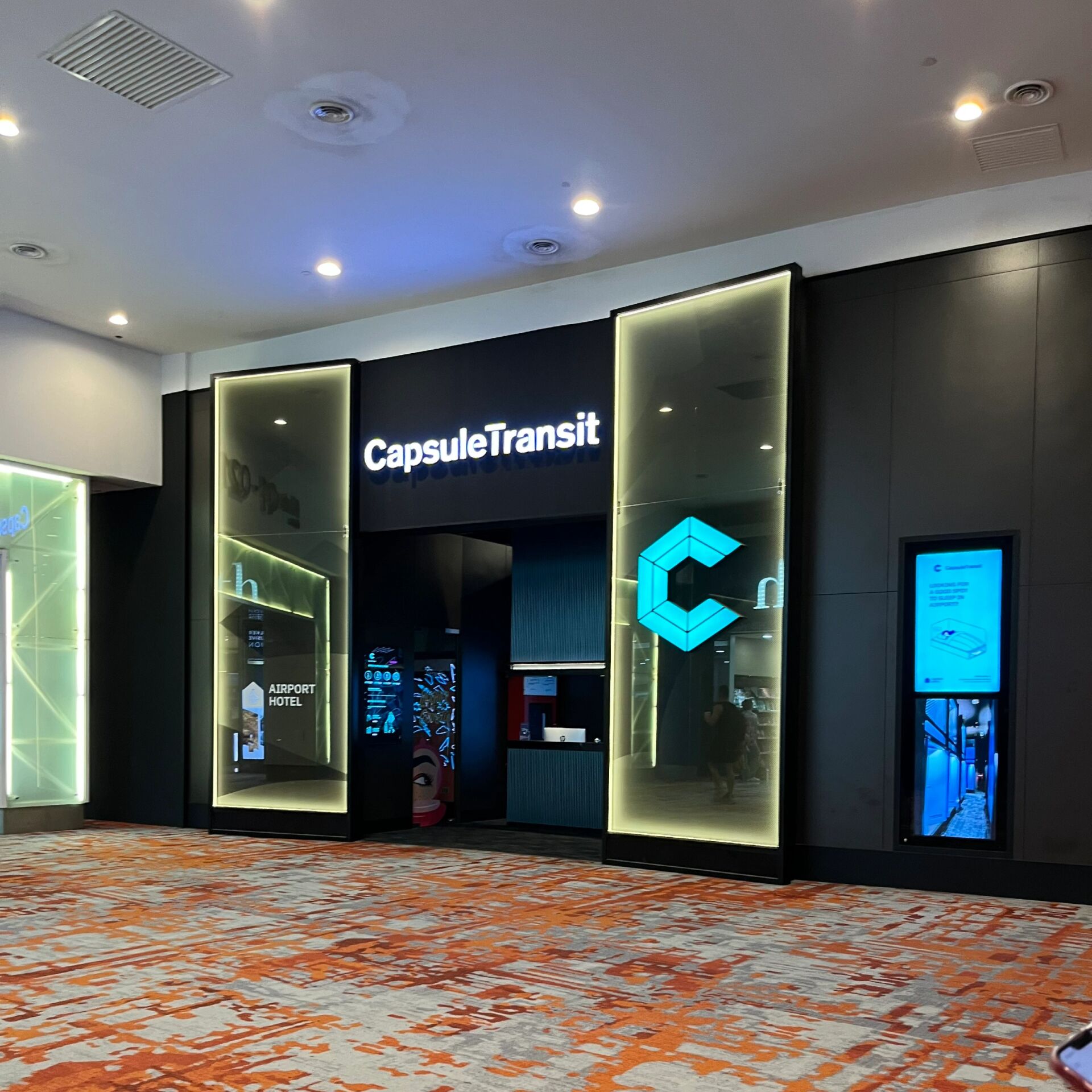 吉隆坡机场转机胶囊酒店过夜全流程 出行之前在小94搜索吉隆坡机场