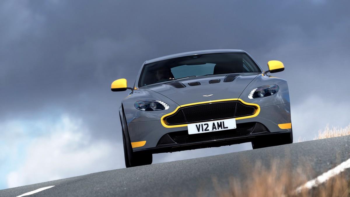 阿斯顿马丁v12 vantage s图片壁纸高清原图查看