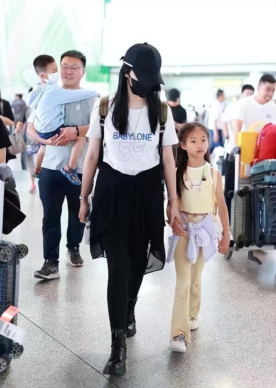 可惜了姚晨的基因!