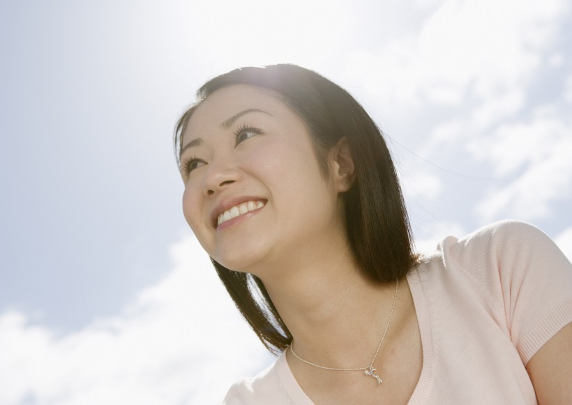 女孩灿烂的笑容图片 - 第4张