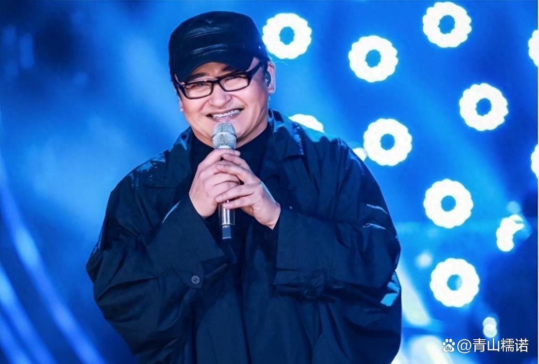著名歌手刘欢近况:长期酗酒,弯腰驼背,仅60岁就头发全白!