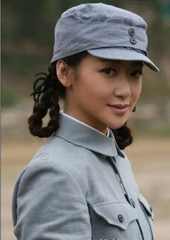 军装包裹下的女明星们