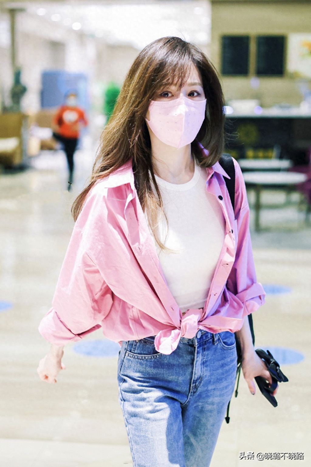 看了40岁王心凌新舞台之后,我确信:性感在甜美面前不值一提_少女_刘海