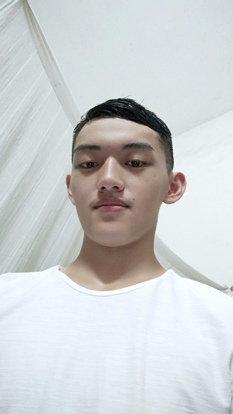 20岁未婚男征婚照片(id:105709058)_广东广州征婚交友_珍爱网