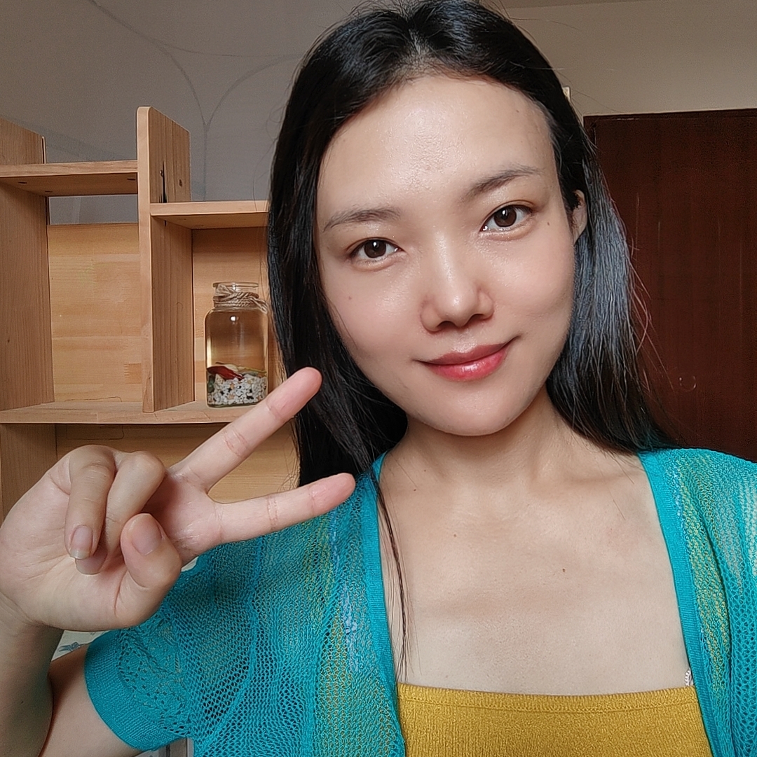 我来爆丑照了,素颜无美颜生活照.