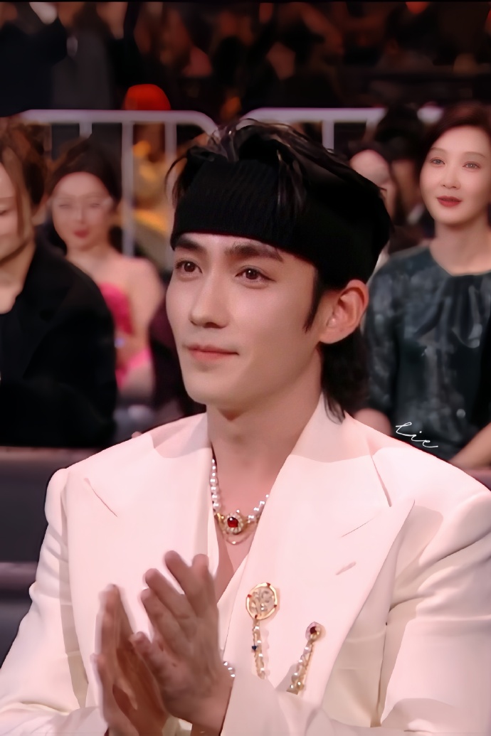 2023微博之夜战报##朱一龙微博king