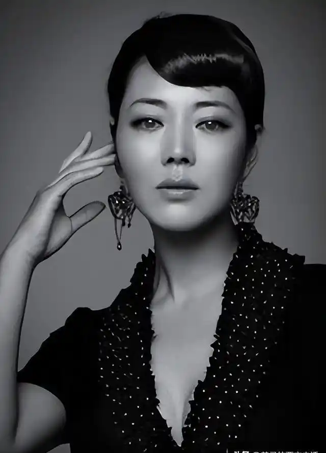 演员王茜华:我这辈子最正确的决定,就是45岁高龄为小丈夫生儿子