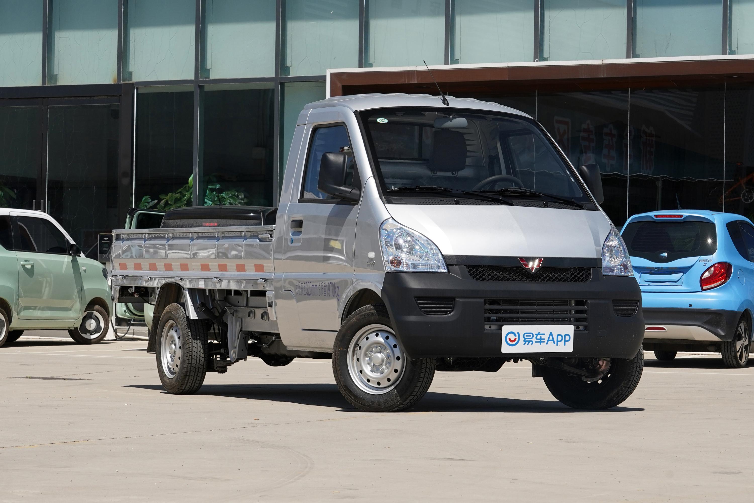 2022款 五菱荣光小卡 1.5l 加长单排基本型 2座外观