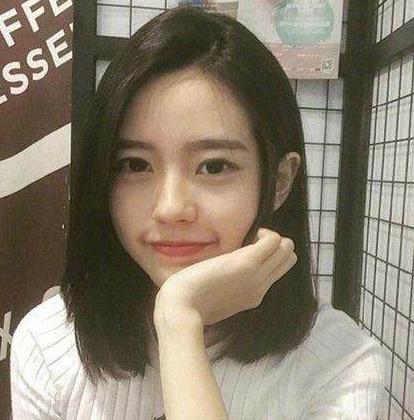 好看的齐肩发型直发2017流行的齐肩发夏季更清新亮眼