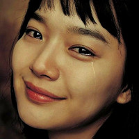 女生哭泣的头像伤感的 笑着哭的微信头像图片大