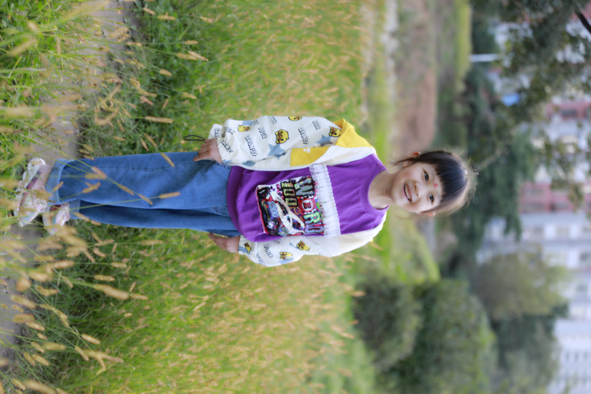 聪明活泼可爱的外孙女5岁生日照