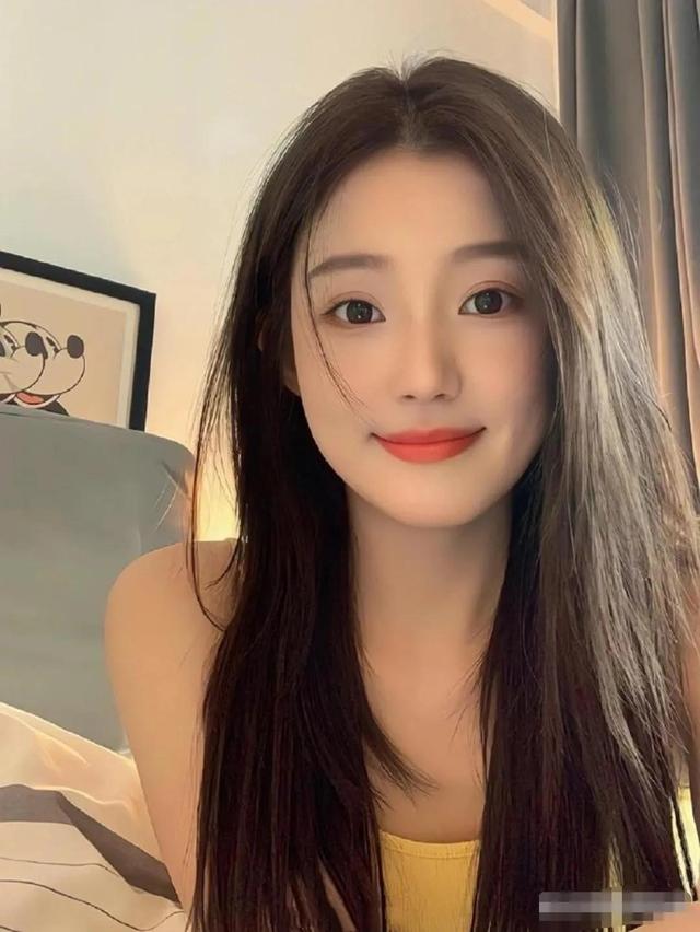 这样漂亮的女孩,现实中不好找啊