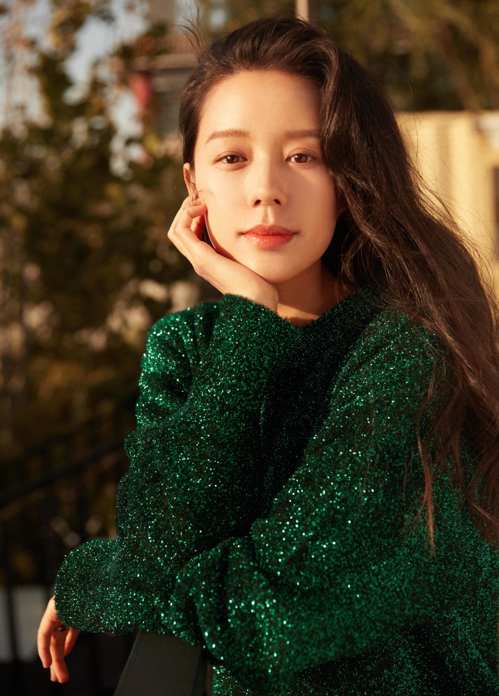 杨诚诚一人分饰两角 在网剧《破茧》中完成了和自己飚戏